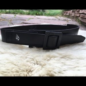 Volcom Accessories - Volcom Lambretta Black Leather Belt Volcom Accessories - Volcom Lambretta Black Leather Belt